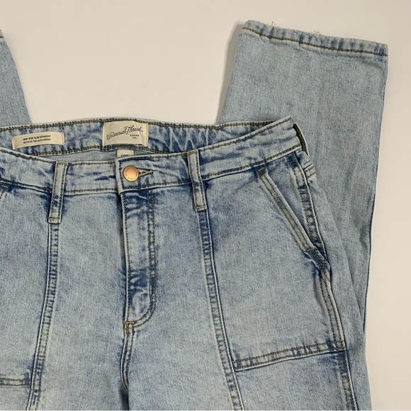 Universal Thread Women's High-Rise Slim Straight Jeans - Picture 5 of 14